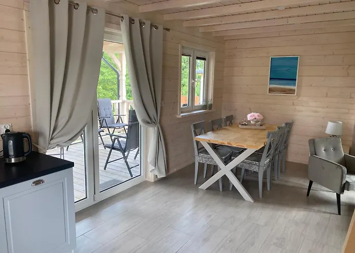 Dom Z Bala Balia * Бискупец