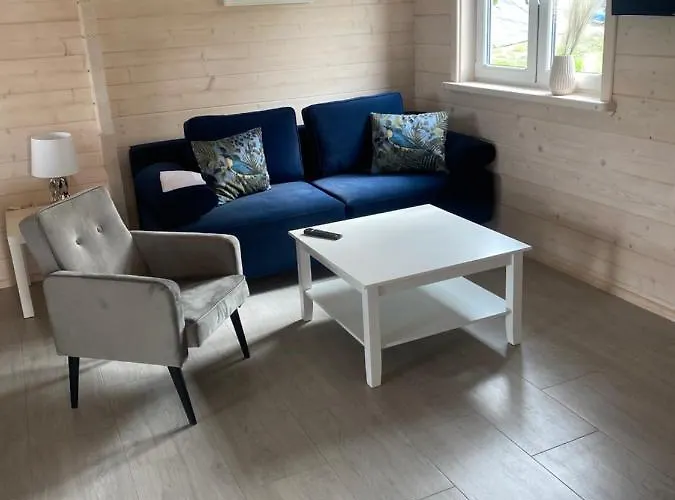 Dom Z Bala Balia Бискупец