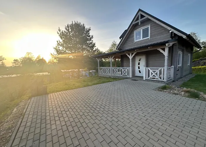 Dom Z Bala Balia Бискупец